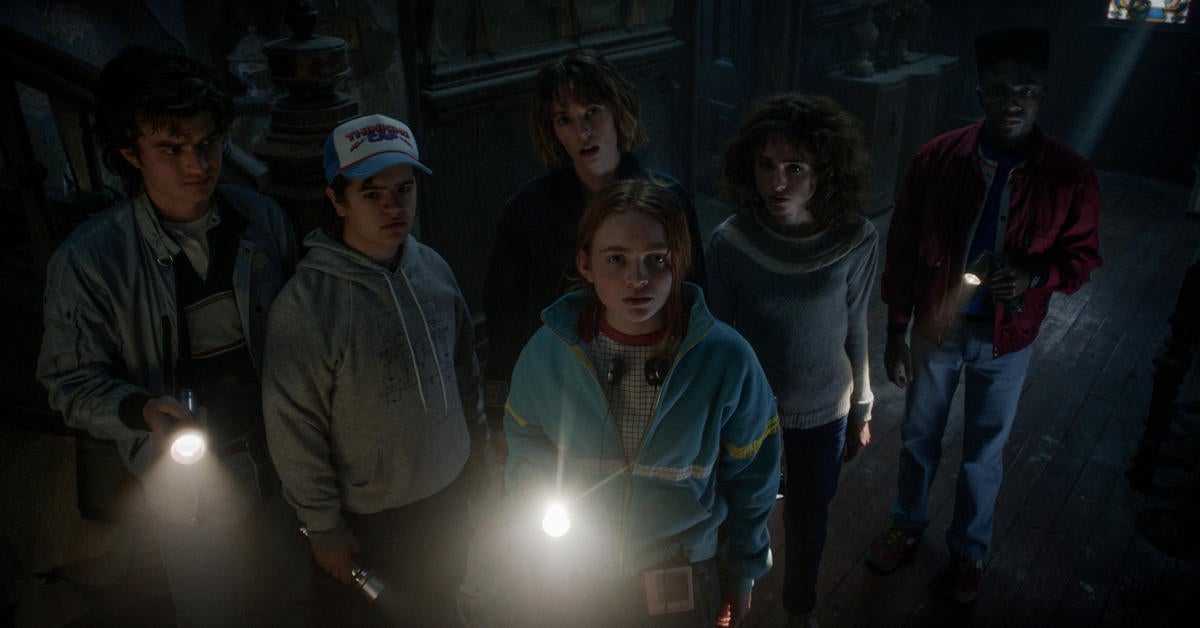 El creador de Stranger Things dice que las teorías de los fanáticos de la temporada 4 son “sorprendentemente” precisas