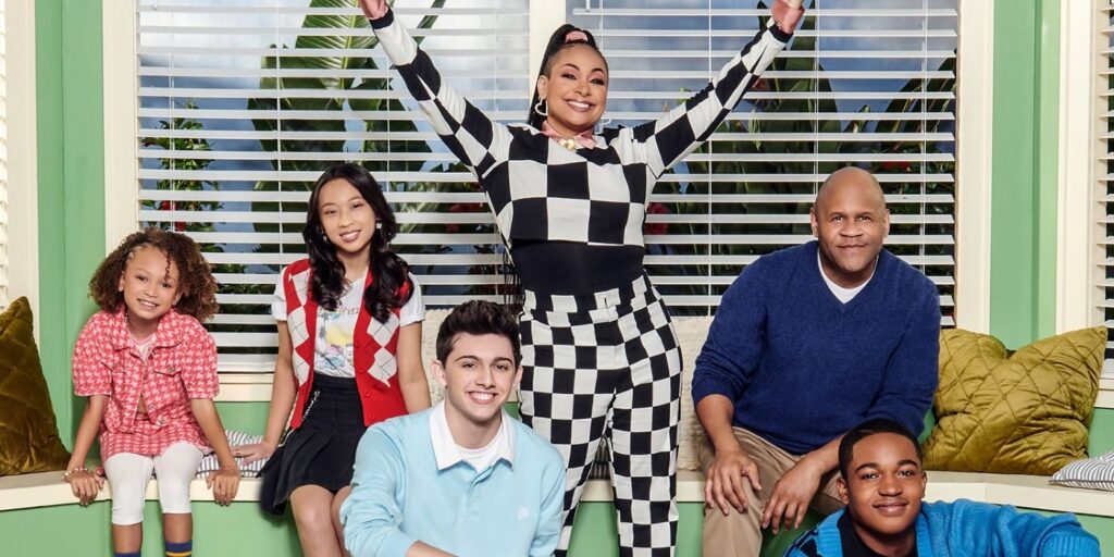 El elenco de Raven's Home Disney Show protesta contra el proyecto de ley 'Don't Say Gay' con huelga