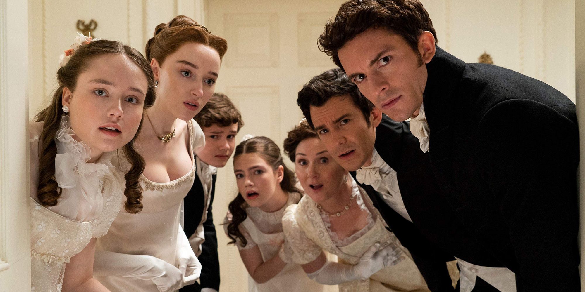 El elenco de la temporada 2 de Bridgerton muestra escenas divertidas y emocionantes de Pall Mall