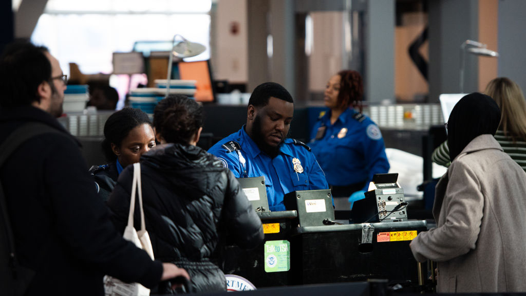 El gobierno anuncia medidas para garantizar los derechos civiles de personas transgénero