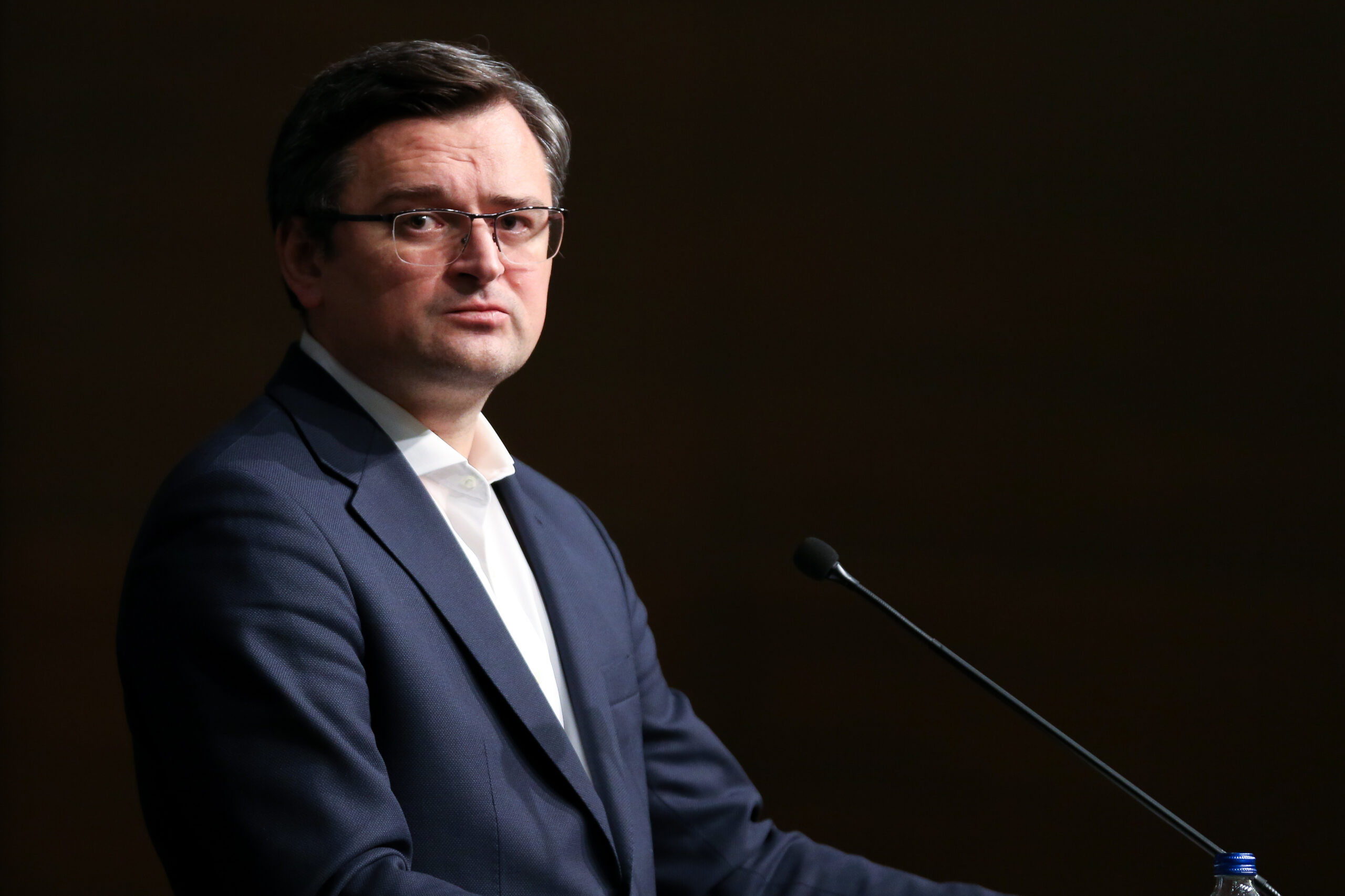 El ministro de Exteriores ucranio: “Rusia pagará sus crímenes de guerra durante décadas”