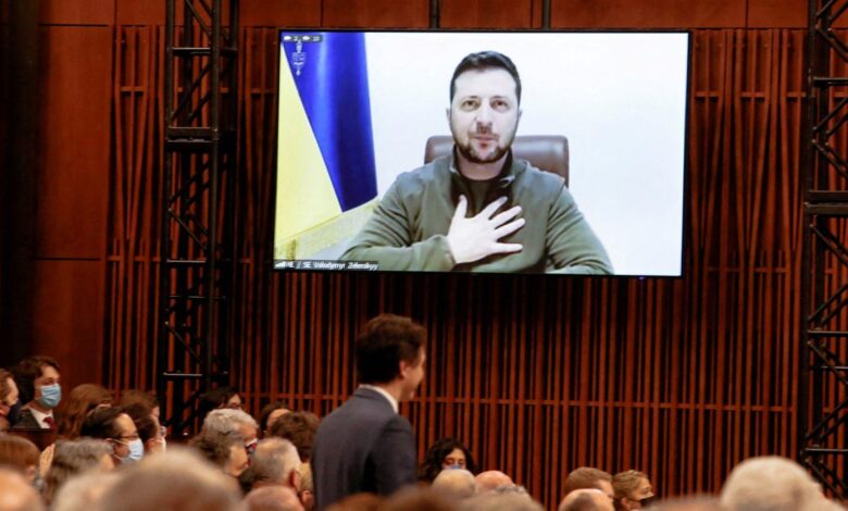 El presidente de Ucrania se dirige por videoconferencia al Parlamento canadiense