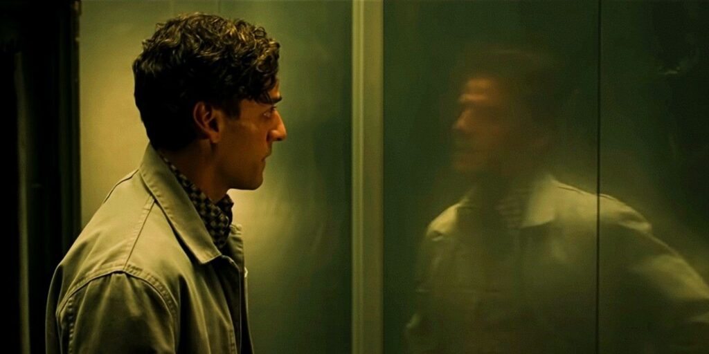El tráiler de Moon Knight muestra a Oscar Isaac hablando con el alter de su personaje