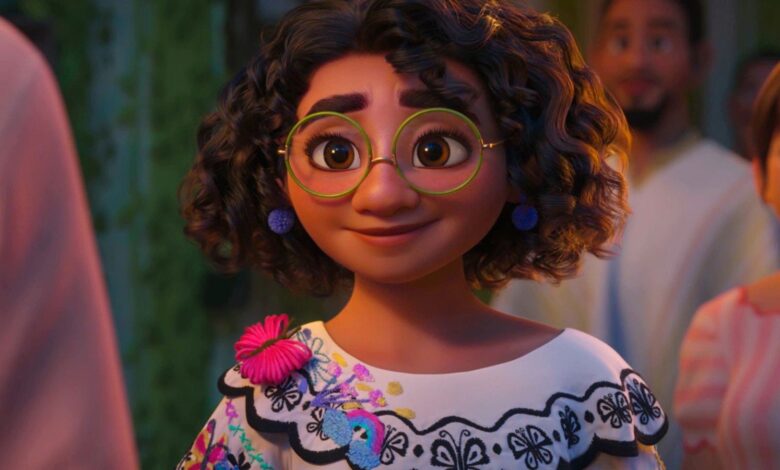 Encanto Star comenta sobre las teorías bisexuales de Mirabel