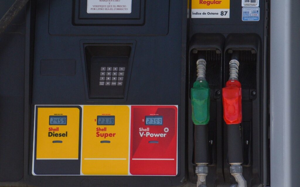 Estas son las 5 gasolineras más caras y baratas de la CDMX
