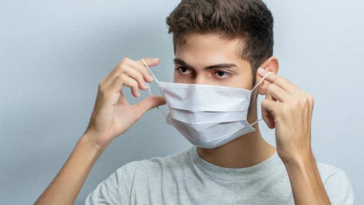 Esto es lo que tarda en descomponerse una mascarilla quirúrgica