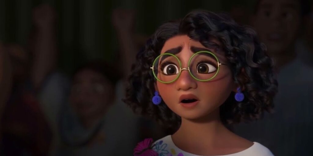 Estrella de Encanto grabada esperando un milagro mientras estaba de parto