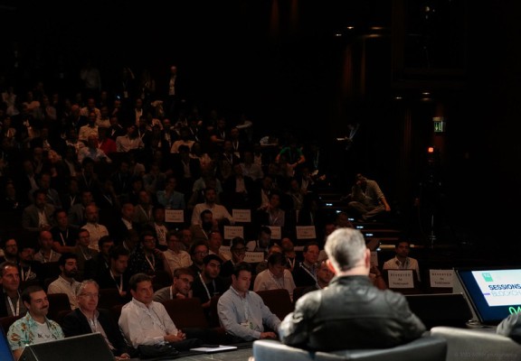 Expositores de Startup Alley: regístrese para el seminario web de mejores prácticas de recaudación de fondos y contratación dirigido por VC