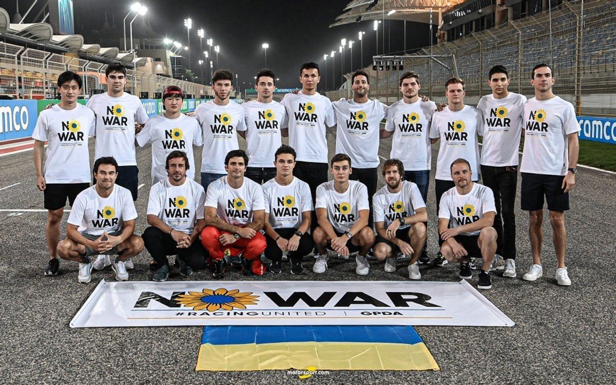 F1: Se unen pilotos de la parrilla para exigir el alto a la guerra en Ucrania | Tuit