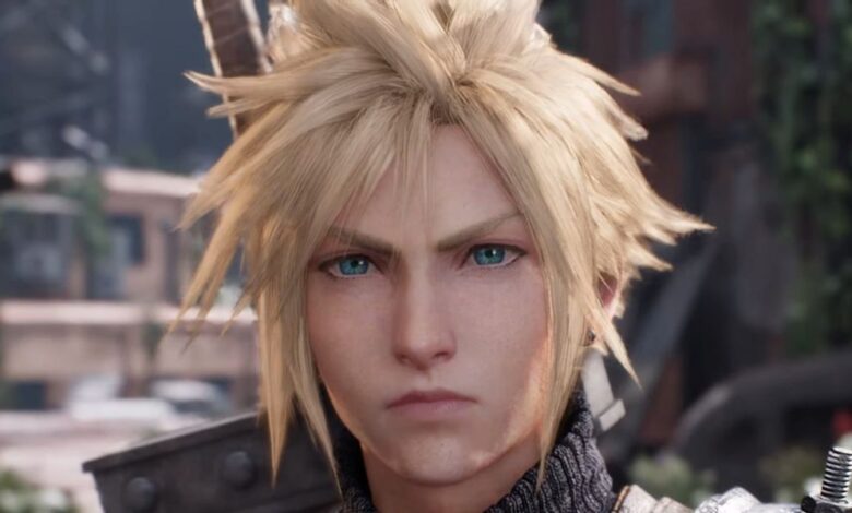 FF7R: Cloud Outfit Modder responde perfectamente a las quejas de modestia