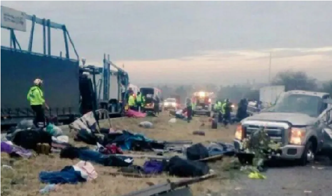 Fatal accidente, hay 3 muertos; tráiler arrolla a peregrinos; caminaban rumbo a San Juan de Los Lagos