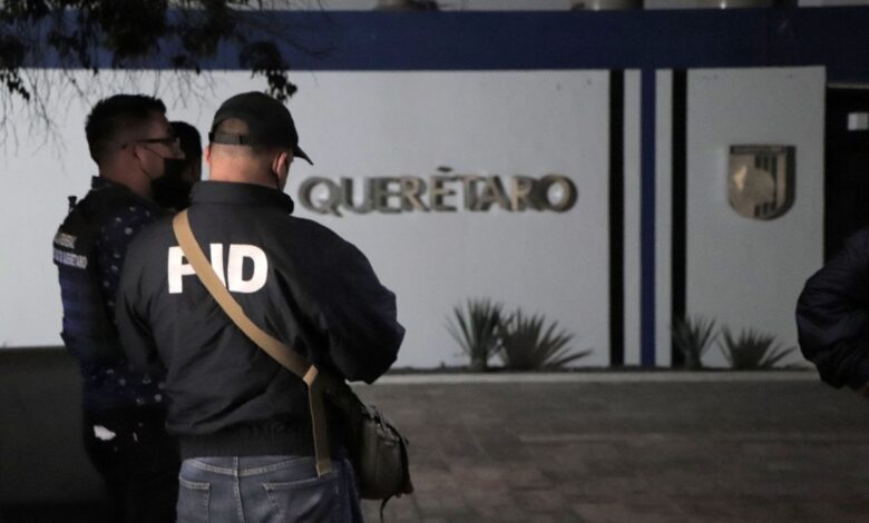 Fiscalía General de Querétaro catea instalaciones de Gallos Blancos | Tuit