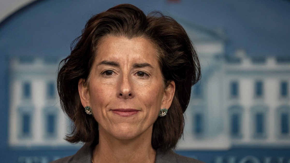 Gina Raimondo elegida como superviviente designada