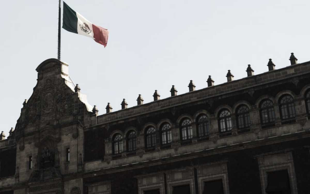 Gobierno califica de borregos, reaccionarios y golpistas a diputados europeos que piden respeto a la prensa