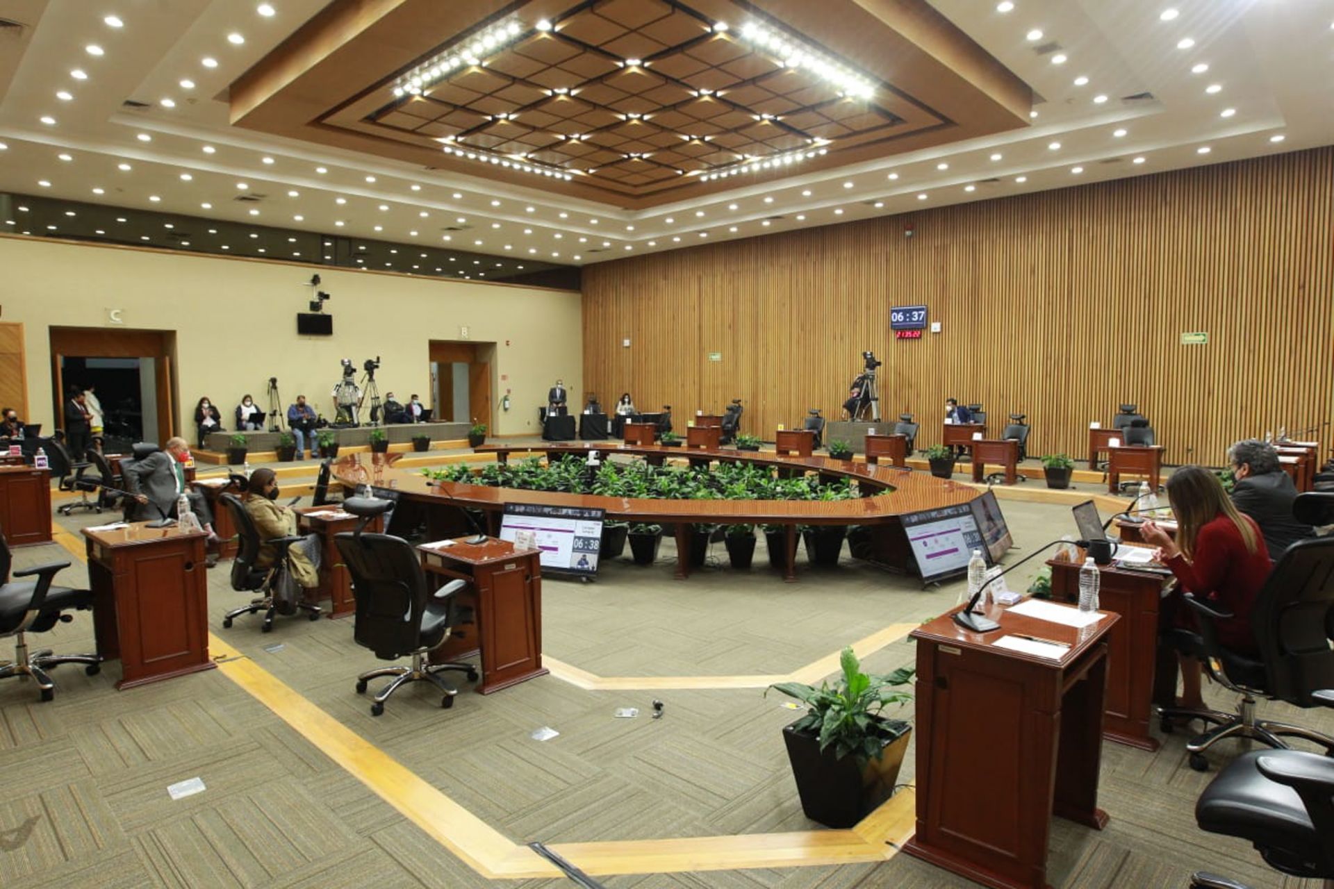 INE ‘baja’ más propaganda de Presidencia y no aplicará el decreto fast track para la revocación