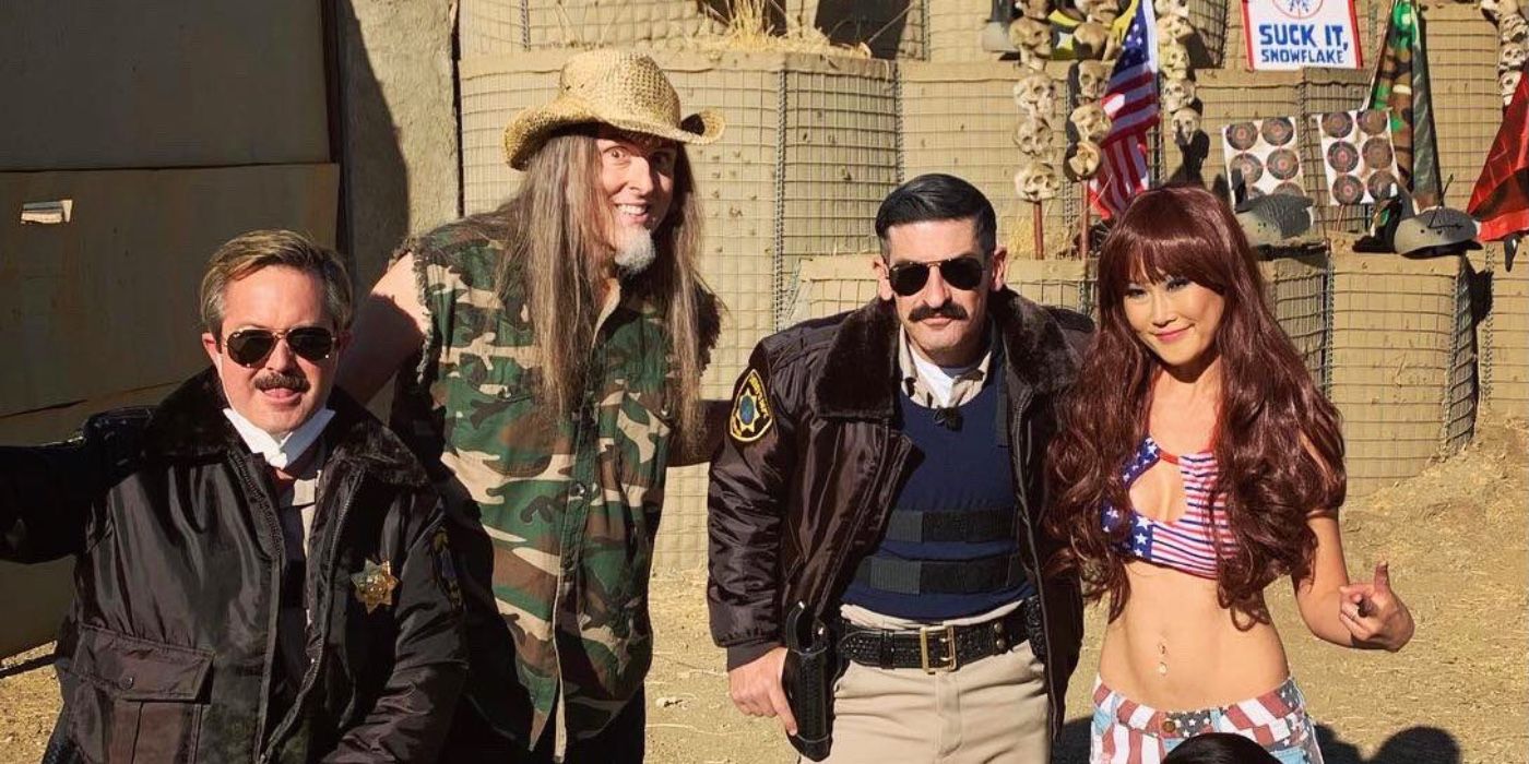 Imagen de Reno 911 BTS muestra el regreso de Nuge de Weird Al