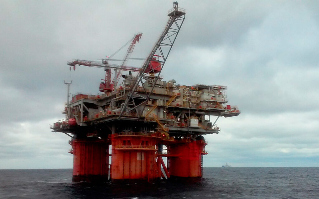 Ingresos presupuestarios cayeron 0.7% en el primer bimestre, reporta Hacienda