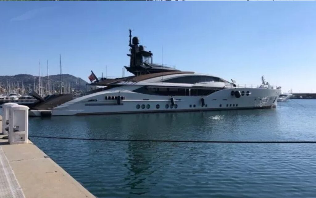 Italia confisca yates de oligarcas rusos