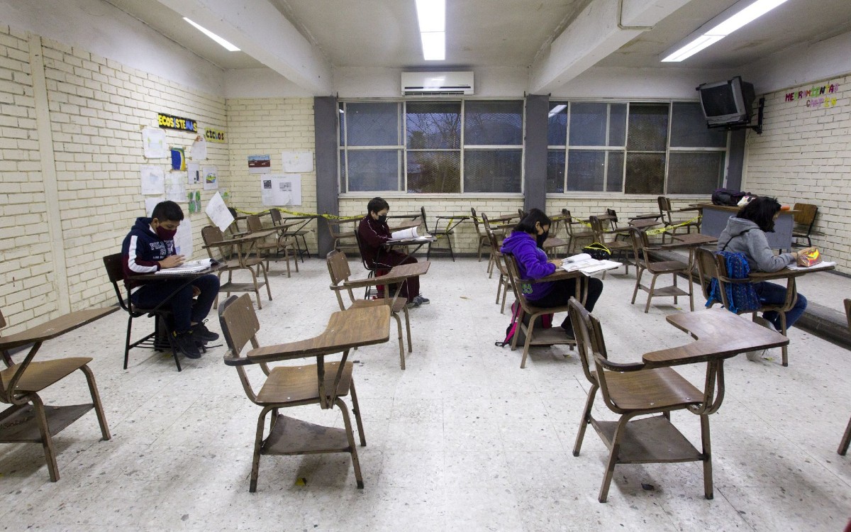 Jueza suspende programa "La Escuela es Nuestra" de la SEP