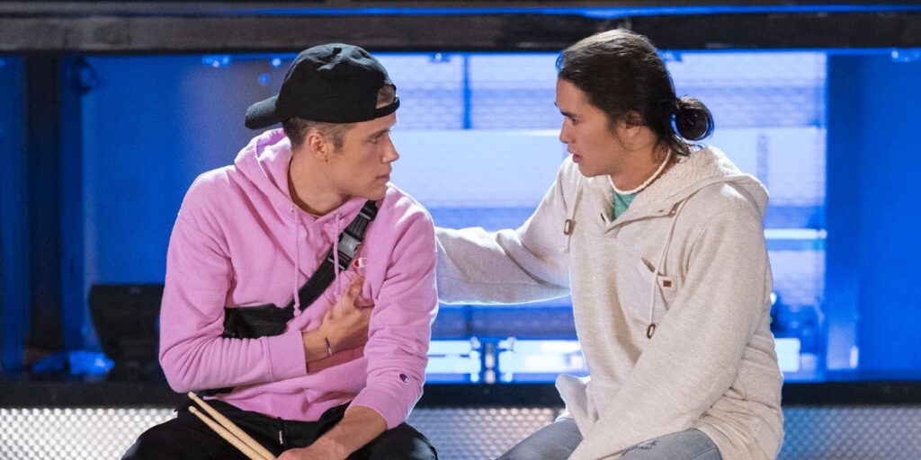 Julie y los fantasmas: explicación de la relación de Alex y Willie