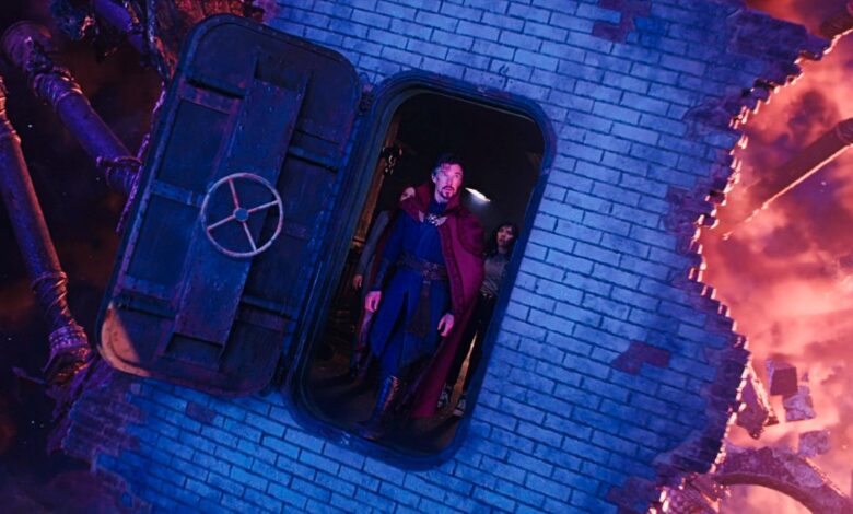 Kevin Feige explica la salida del multiverso de la locura del director de Doctor Strange