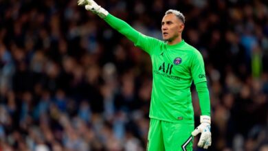 Keylor Navas acoge a 30 refugiados ucranianos en su casa | Video