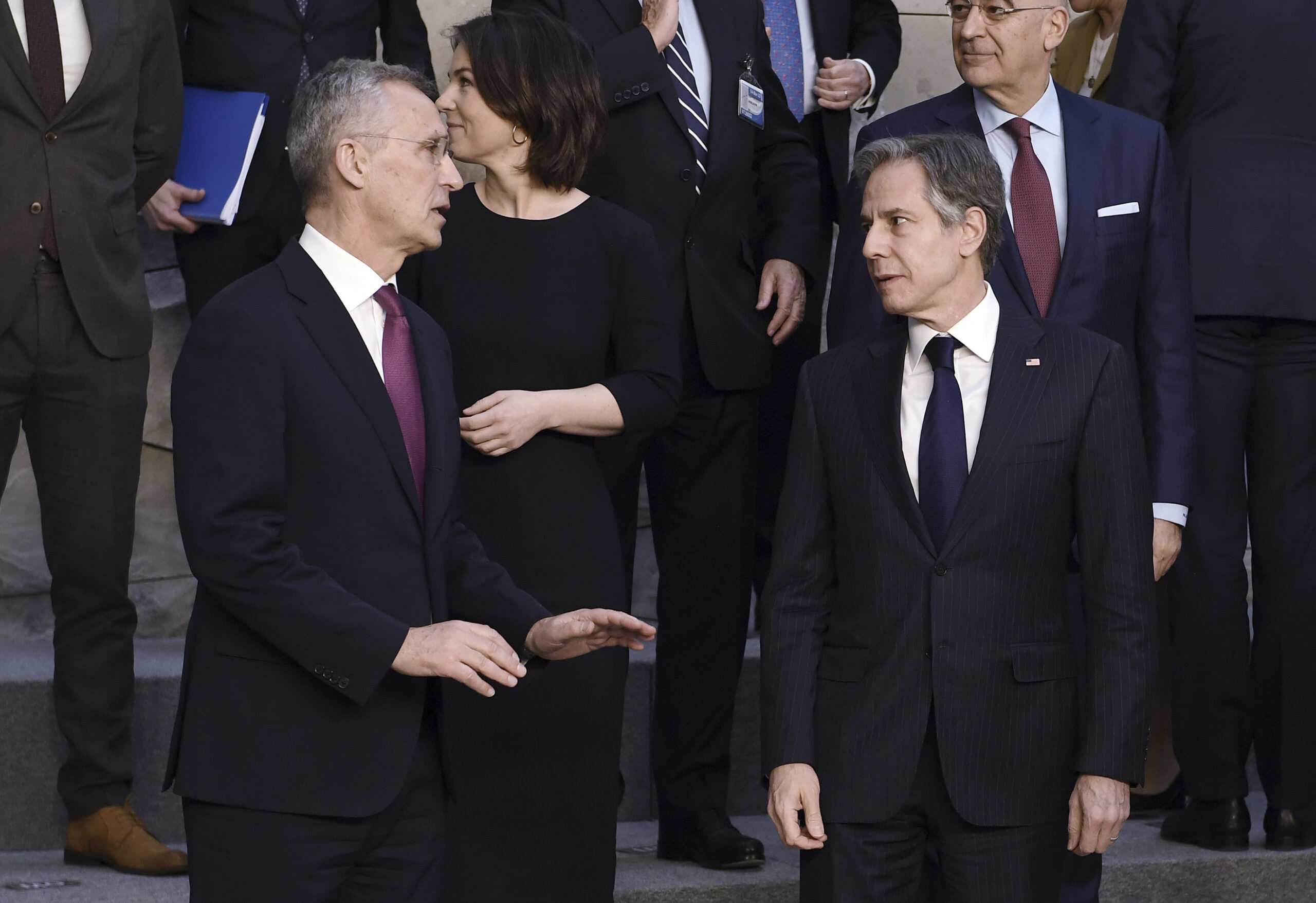 La OTAN denuncia que Rusia lanza bombas de racimo en Ucrania