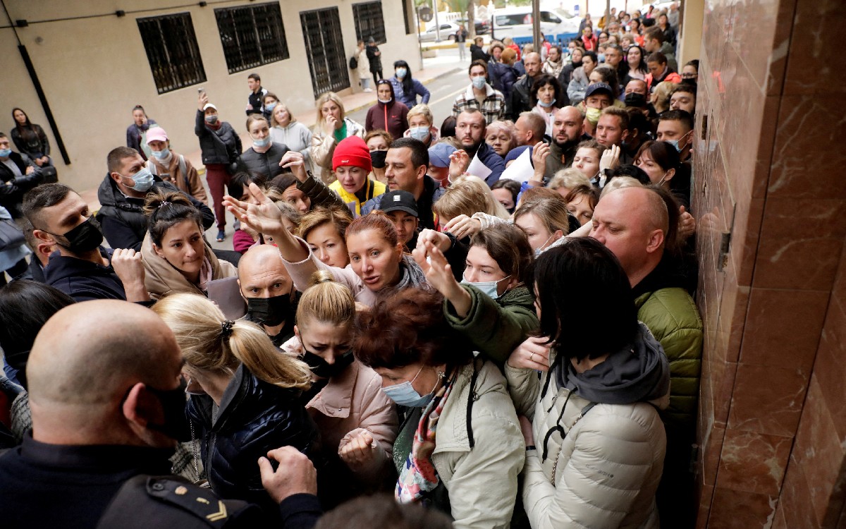 La UE establecerá plan de trabajo, escuela y vivienda para refugiados ucranianos