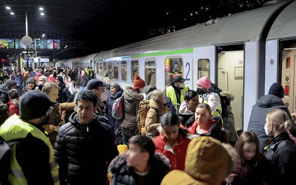 La cifra de refugiados por la invasión rusa de Ucrania supera ya el millón: ACNUR