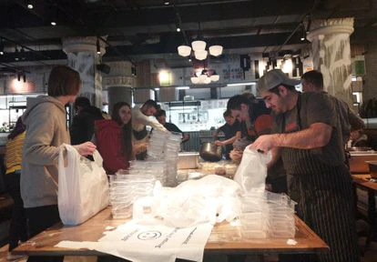 La población de Ucrania organiza la resistencia contra el invasor ruso