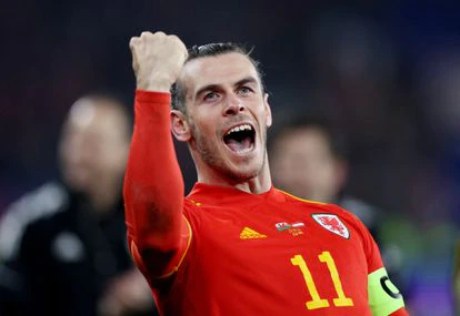 Gareth Bale celebra la victoria de su selección frente a Austria (2-1), este jueves en Cardiff.