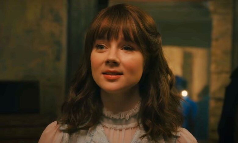 La temporada 2 de Bridgerton le dará a Eloise una historia aún más grande, dice el creador