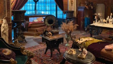 Las imágenes de The Munsters de Rob Zombie revelan el interior de 1313 Mockingbird Lane