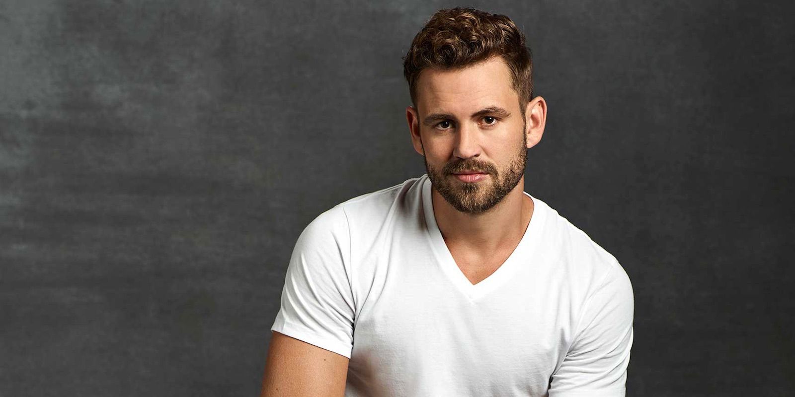 Licenciado: Nick Viall lanza libro de consejos sobre citas después del éxito del podcast