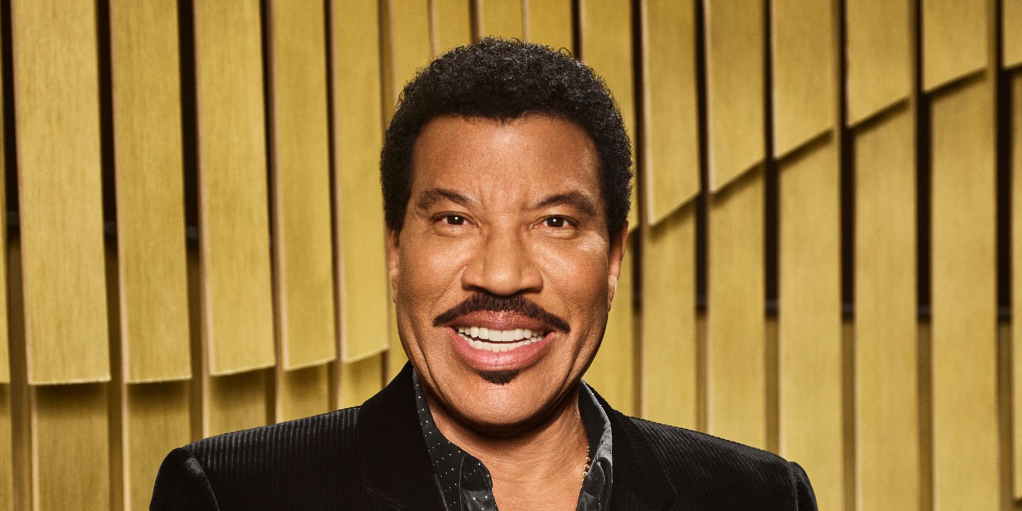 Lionel Richie llama a la inducción al Salón de la Fama del Rock & Roll ‘Santo Grial’