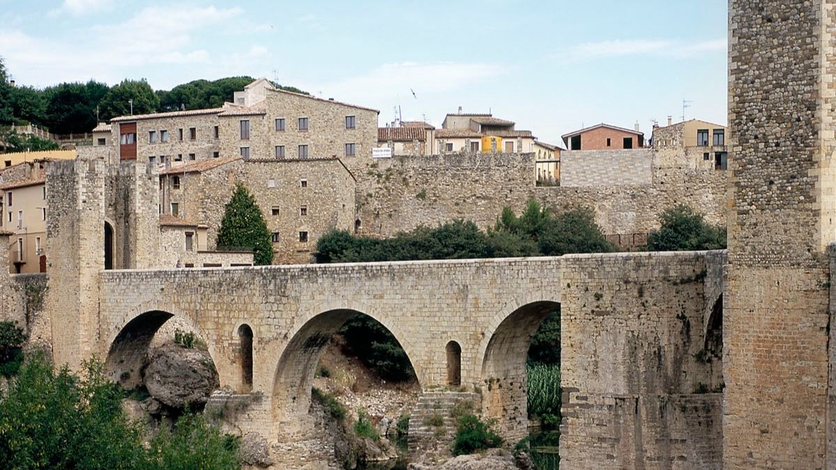 Los 5 pueblos medievales más bonitos de España para hacer una escapada este verano