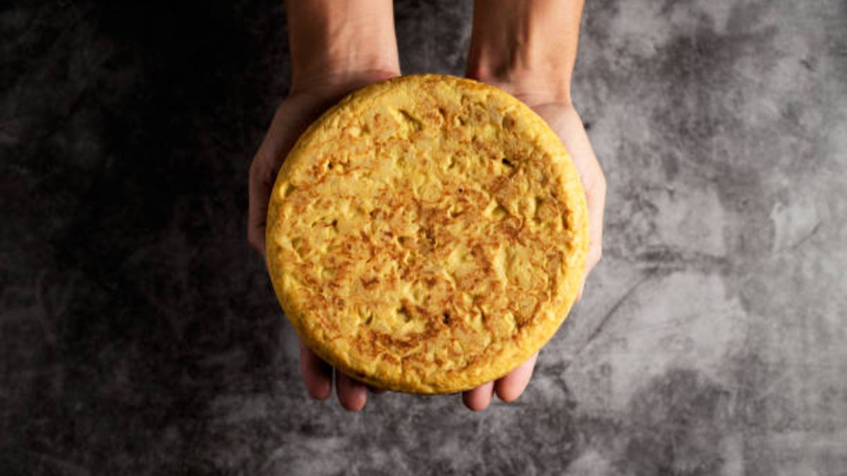 Los trucos para hacer una tortilla de patatas perfecta como la de Betanzos