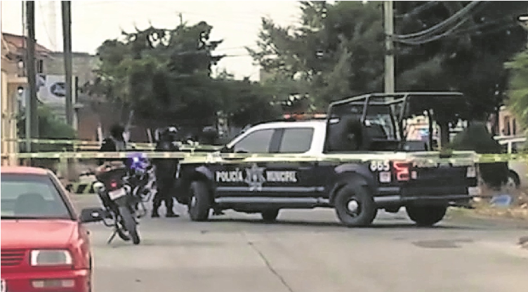 Matan a balazos a un policía cerca de la comandancia, ya lo esperaban sus agresores