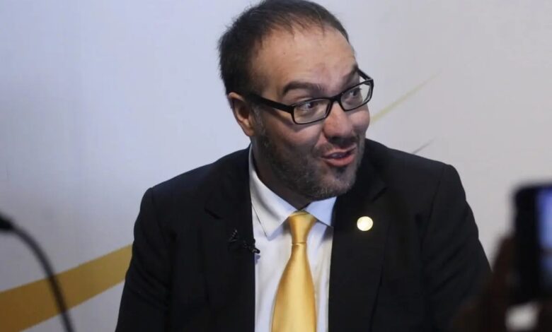 Mauricio Toledo denuncia persecución política contra su familia
