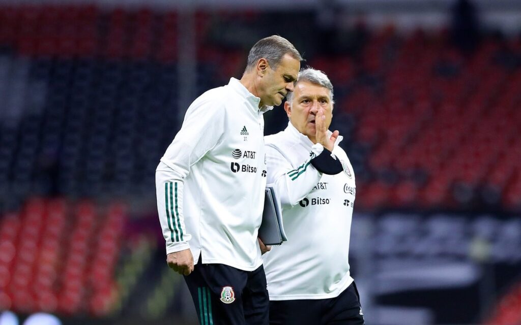 "México tiene la obligación de ganar el partido": Jorge Theiler | Video