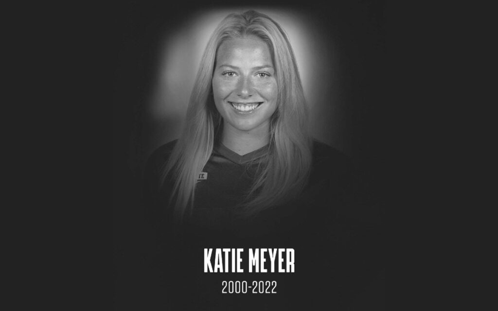 Muere capitana de futbol femenil en una residencia de la Universidad de Stanford