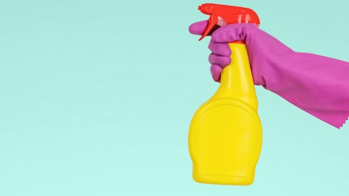 Muere una mujer por mezclar dos productos de limpieza por miedo al coronavirus