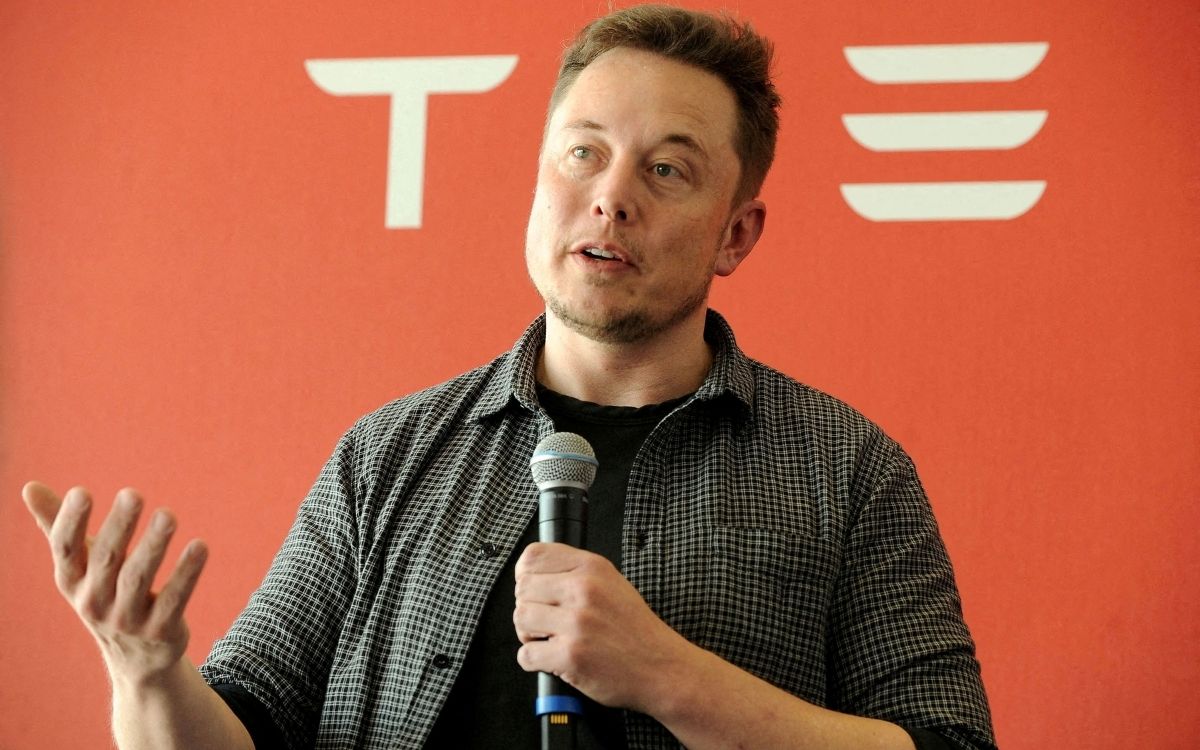 Musk considera crear nueva red social; "Twitter funciona como plaza pública de facto"