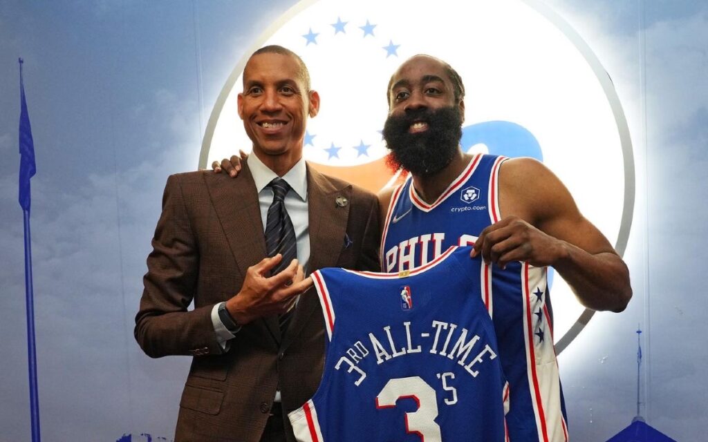 NBA: James Harden es el tercer anotador de triples de todos los tiempos | Video