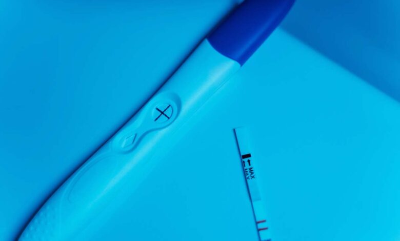 OMS advierte desigualdades en el acceso de mujeres a servicios de salud sexual y reproductiva, como anticonceptivos y aborto