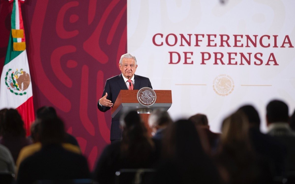 Pide AMLO mayor responsabilidad a los dueños de los clubes mexicanos | Video