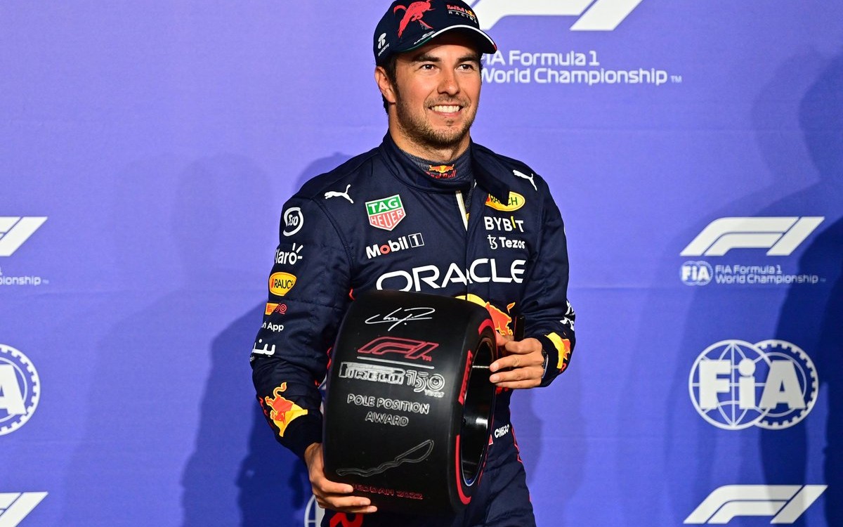 "Podría hacer 1000 vueltas y no me saldría de nuevo": Sergio Pérez | Video