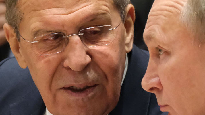 Quién es Sergey Lavrov, el duro mensajero de Putin que escribe poesía