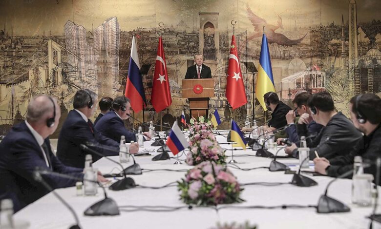 Rusia y Ucrania reanudan las negociaciones en Turquía con la presencia de Abramovich