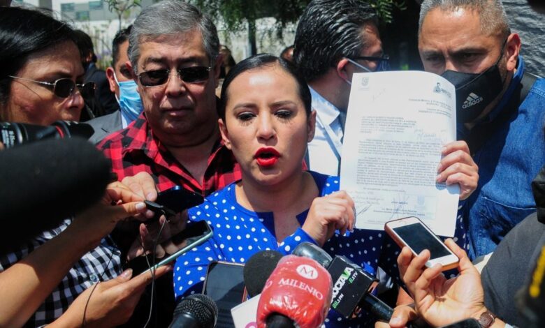 Sandra Cuevas es vinculada a proceso por robo, discriminación y abuso de autoridad